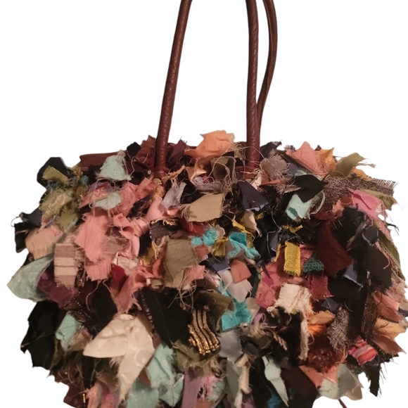 Eclectic Shag Bag - Picture 2 of 3